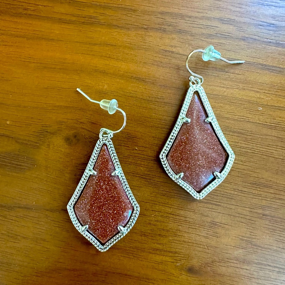 Kendra Scott gold and rust brown earrings
